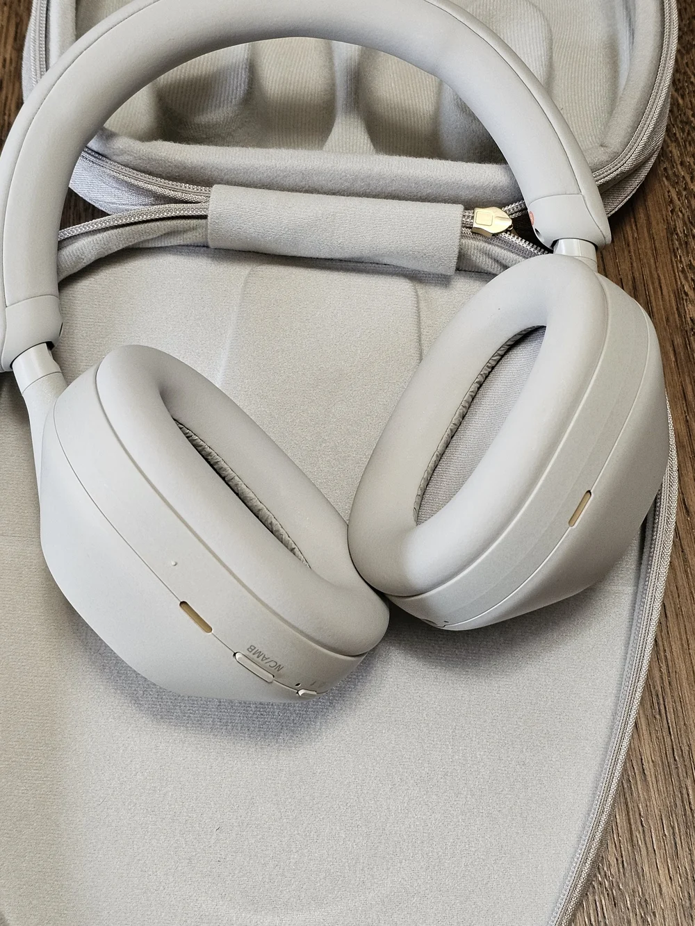 Sony WH-1000XM5 Wireless BlueTooth Noise-Cancelling Headphones — Silver Gray